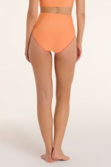 Vanessa Bottoms in Papaya